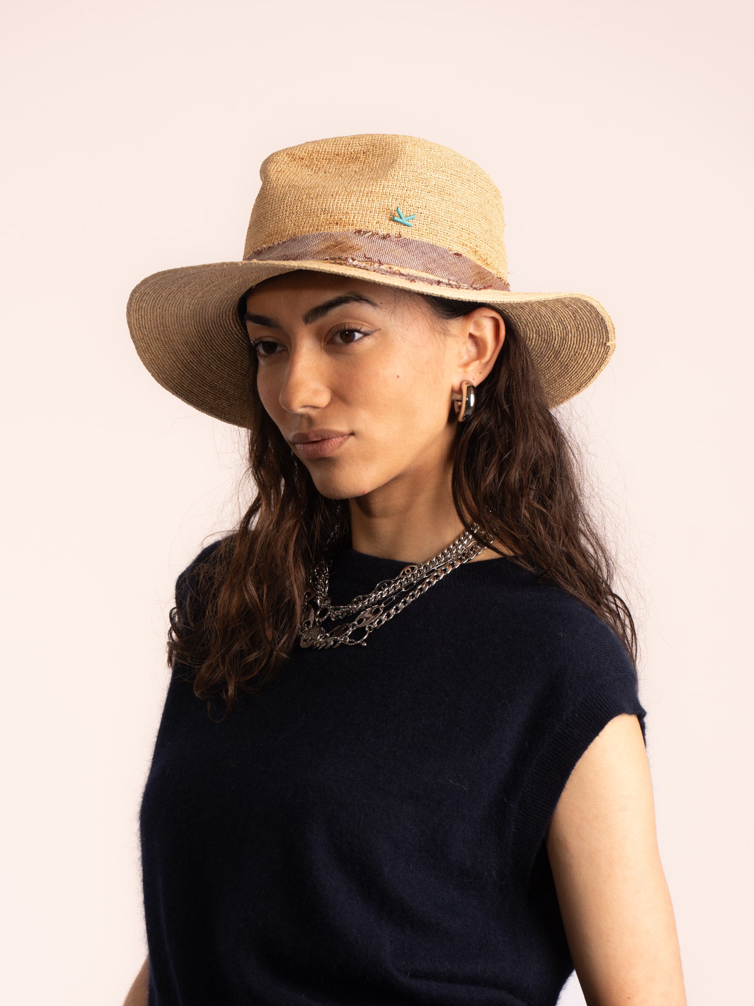 Achille – Fedora en raphia – paille et soie tie & dye