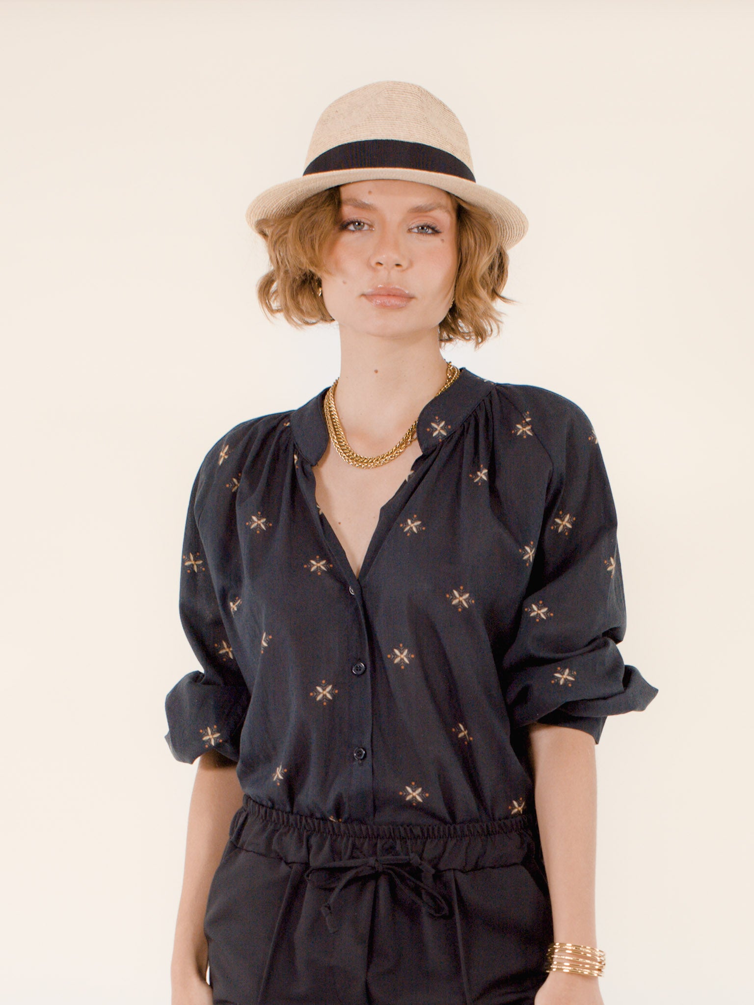 Colette – Panama en fibres naturelles – écru et noir