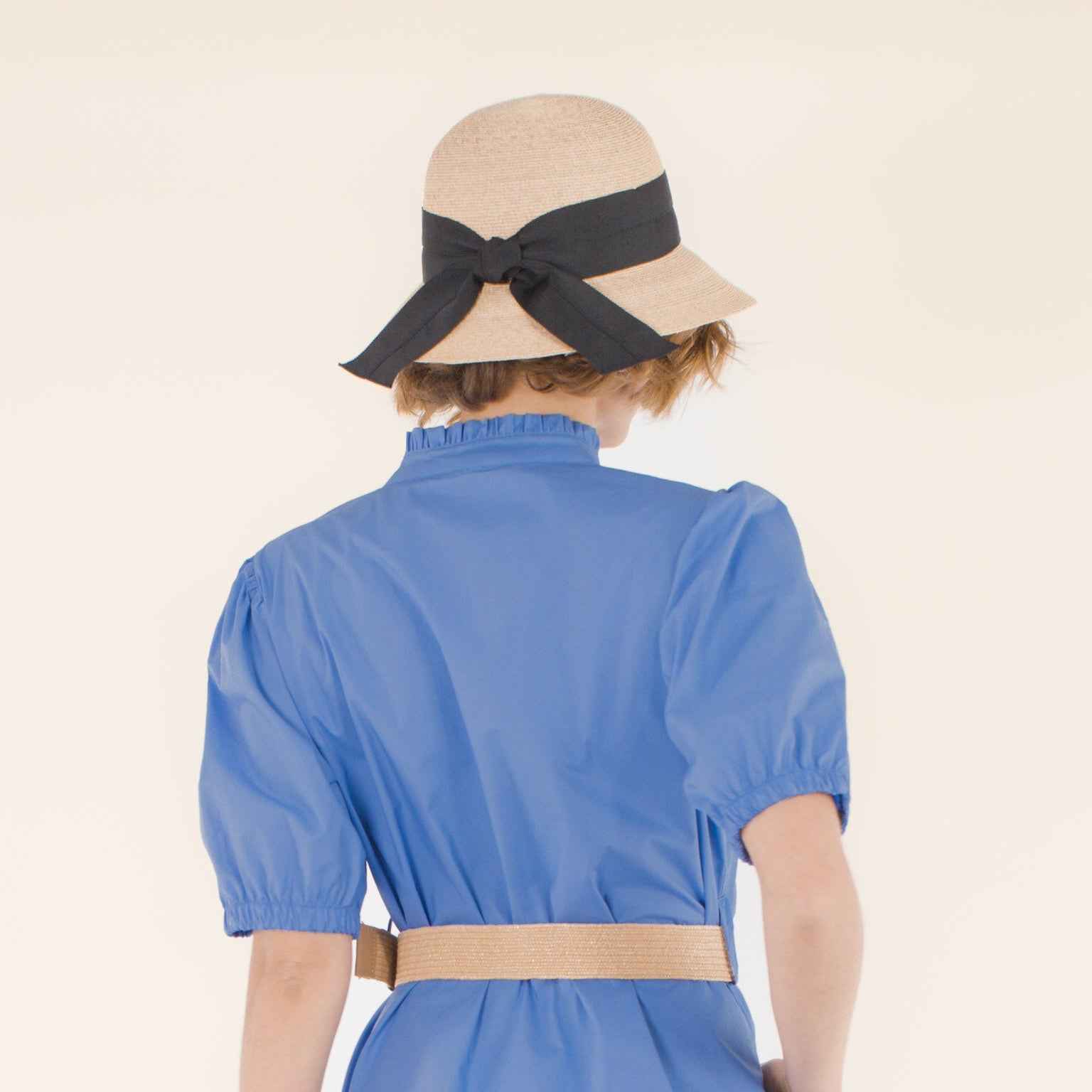 Jeanne – Chapeau cloche en paille – naturel et noir