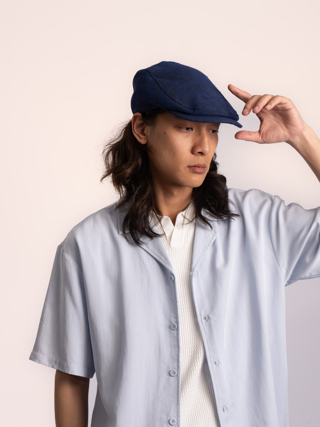 Blaise – Casquette plate en coton texturé – bleu nuit