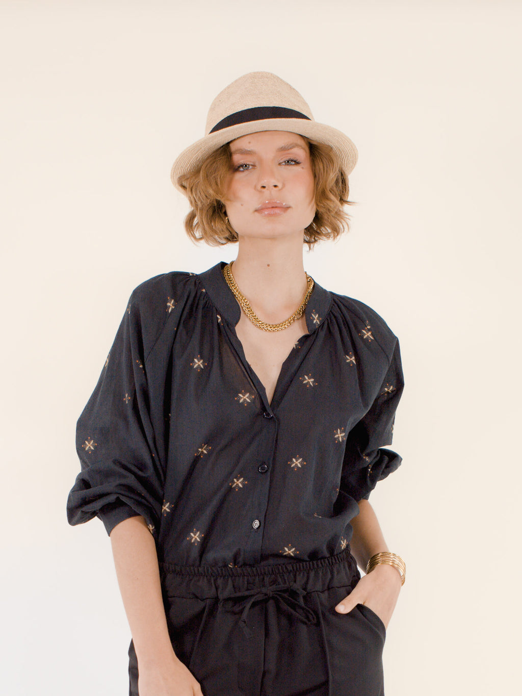 Colette – Panama en fibres naturelles – écru et noir