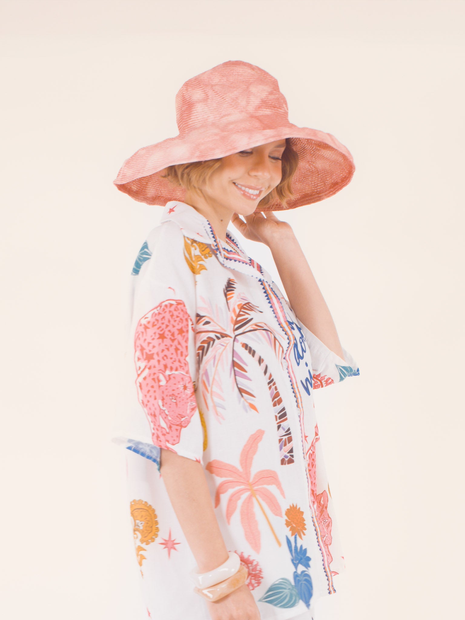 Édith – Chapeau à large bord en raphia – rose terracotta