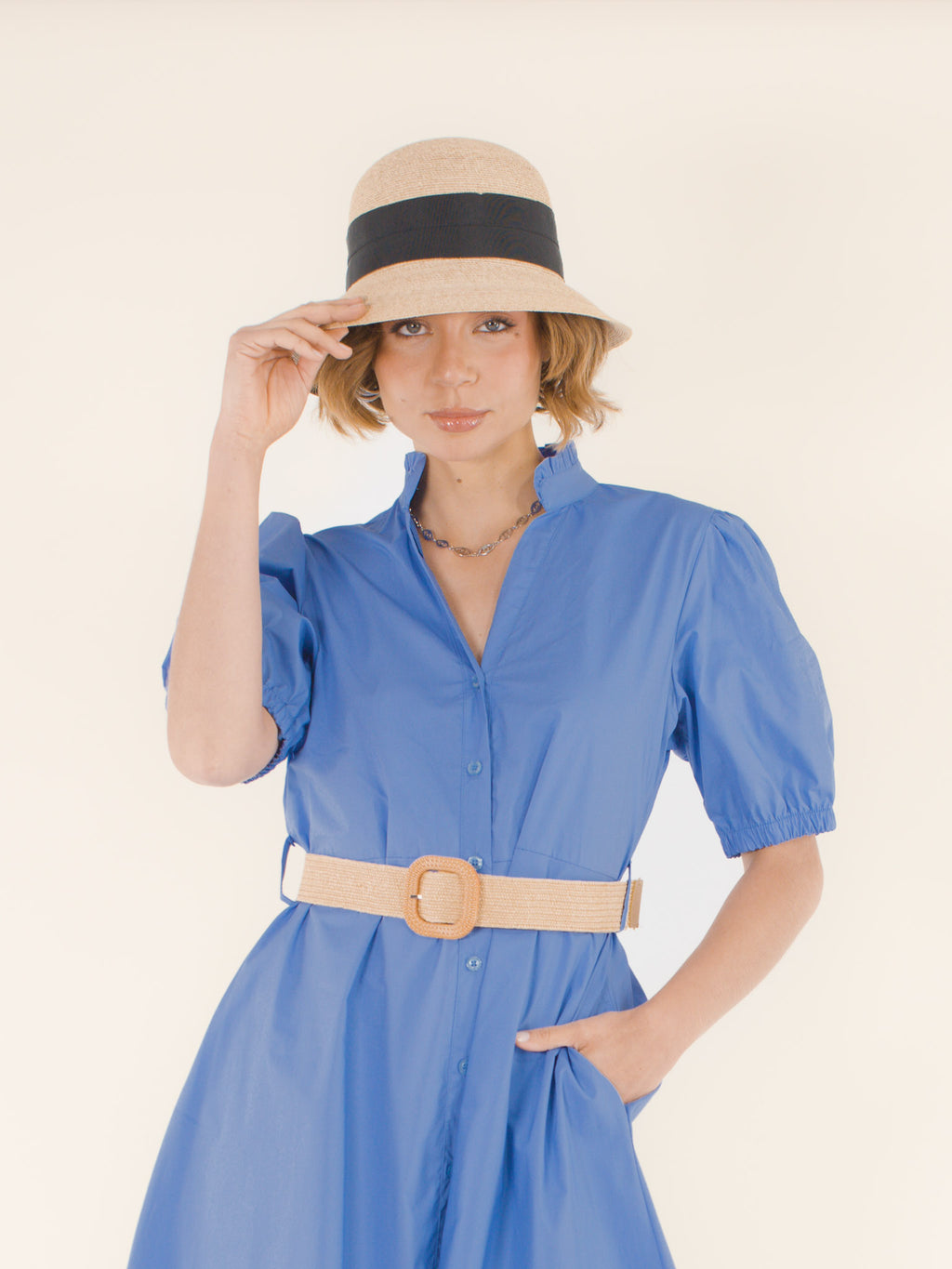 Jeanne – Chapeau cloche en paille – naturel et noir